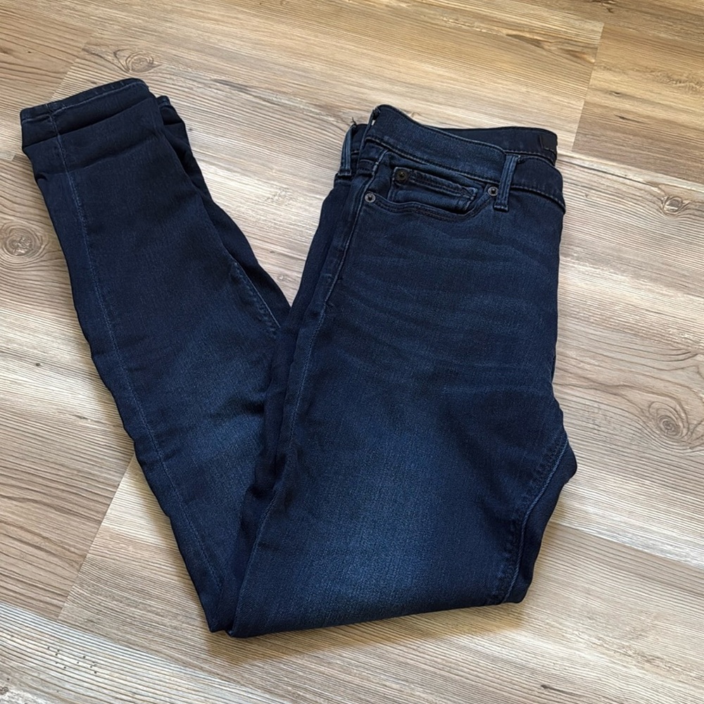 Dark wash skinny jeans